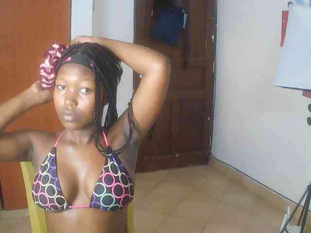 AmaniG webcam