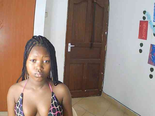 AmaniG webcam
