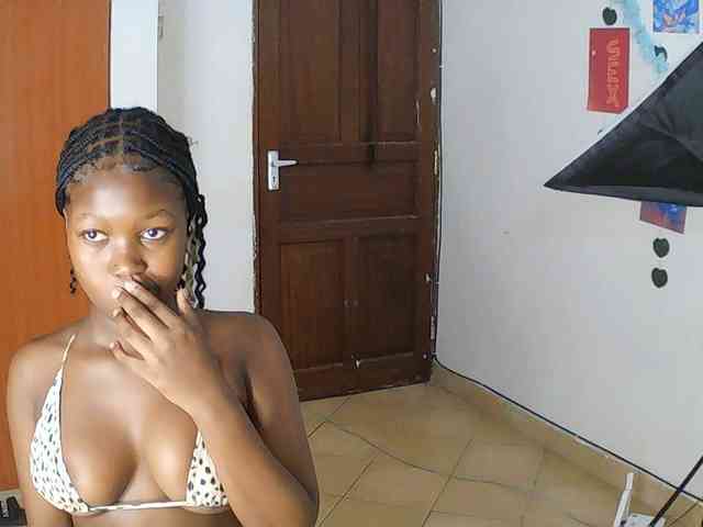 AmaniG webcam