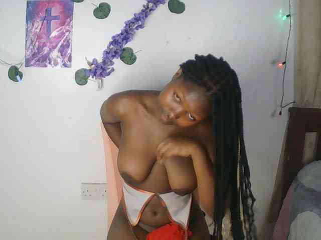 AmaniG webcam