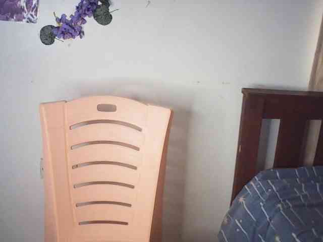 AmaniG webcam