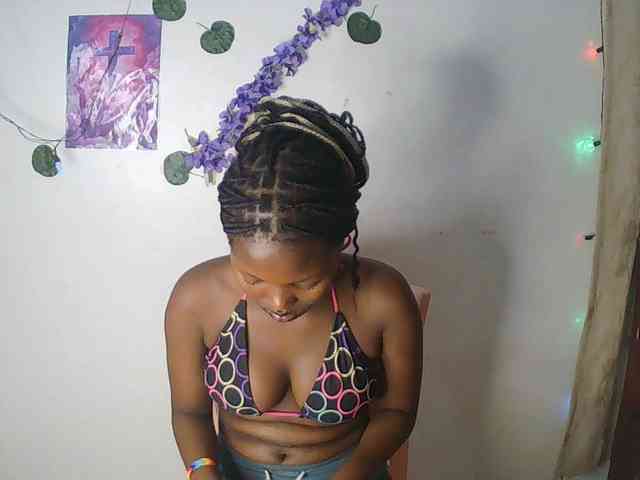 AmaniG webcam