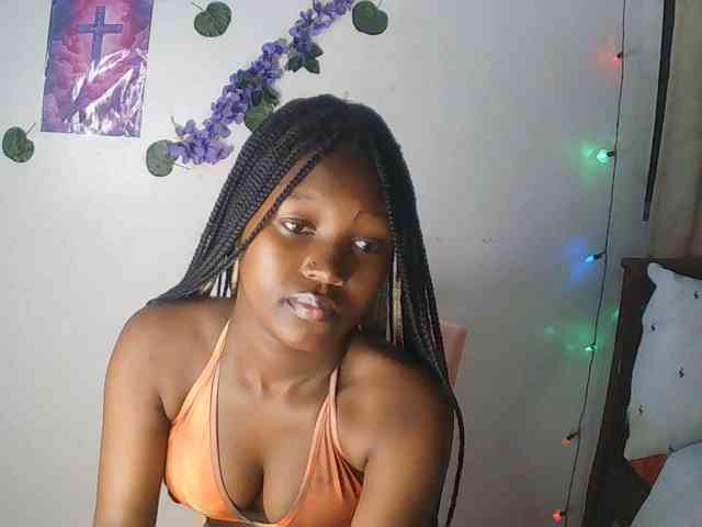 AmaniG webcam