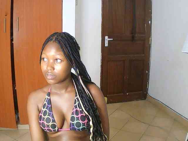 AmaniG webcam