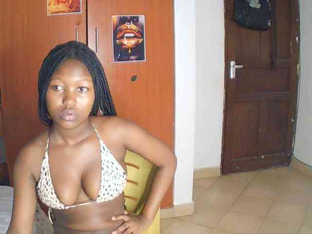 AmaniG webcam