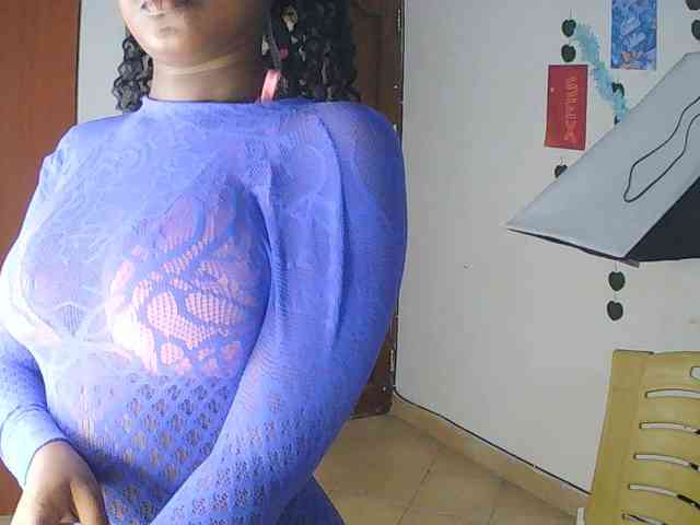 AmaniG webcam