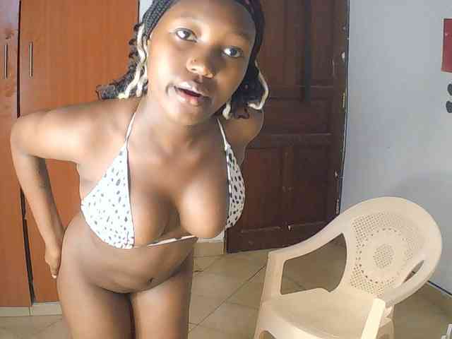 AmaniG webcam