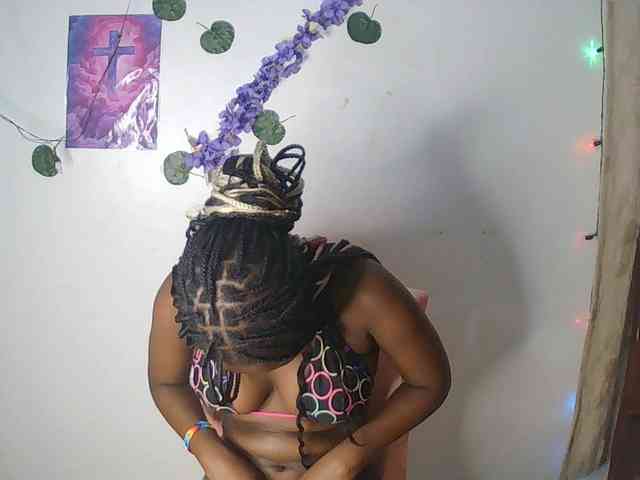 AmaniG webcam