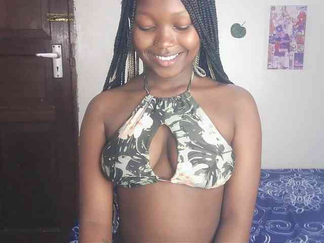AmaniG webcam