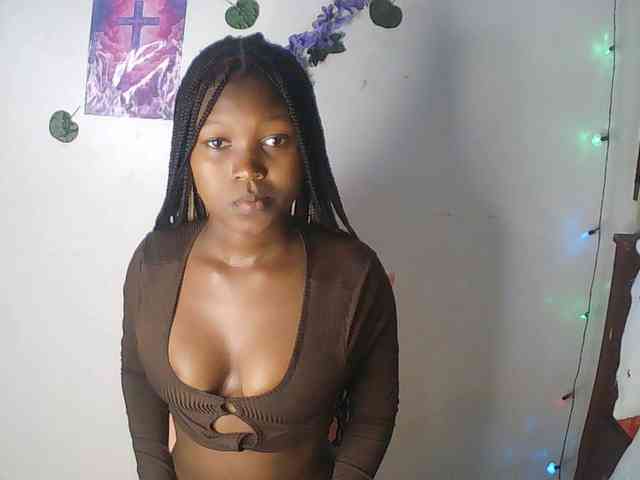 AmaniG webcam