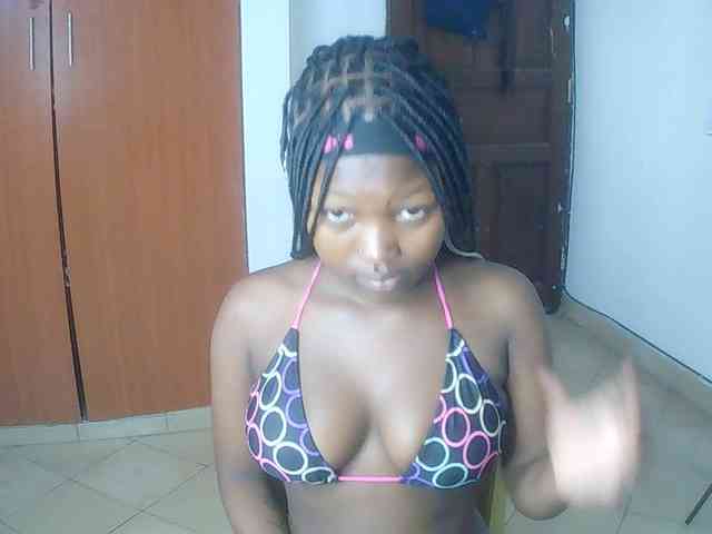 AmaniG webcam