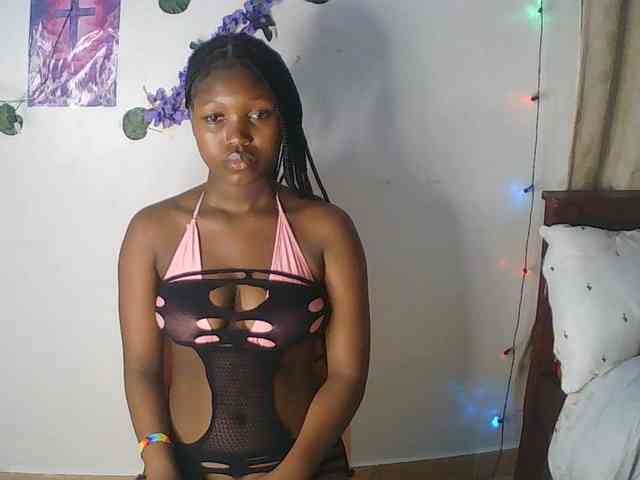 AmaniG webcam