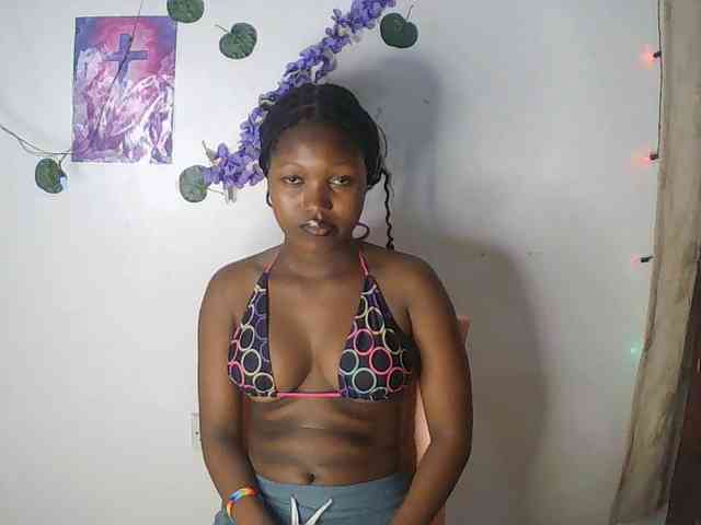 AmaniG webcam