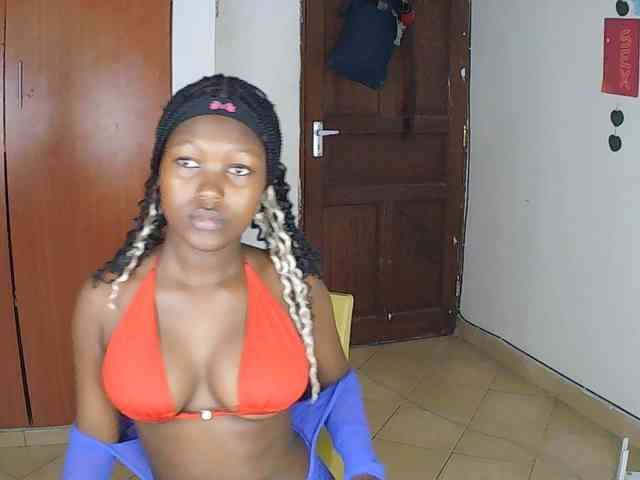 AmaniG webcam