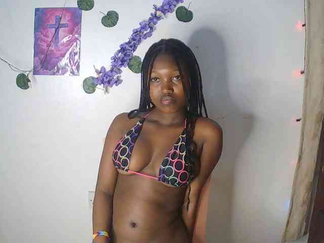 AmaniG webcam