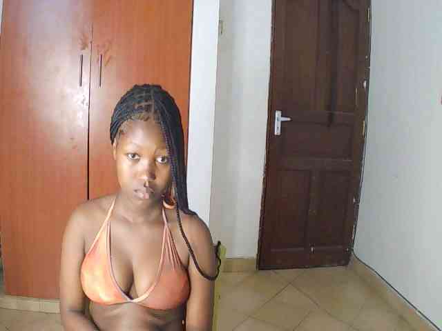 AmaniG webcam