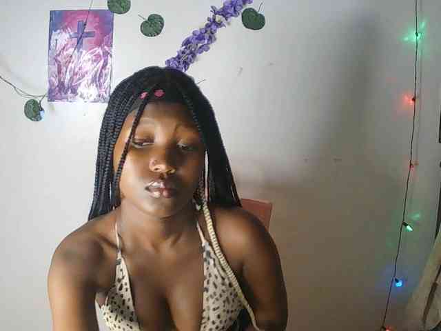 AmaniG webcam