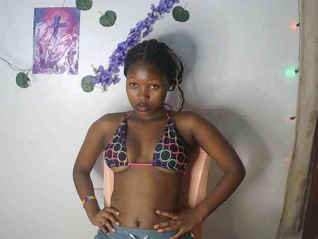 AmaniG webcam