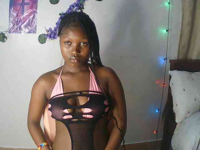 AmaniG webcam