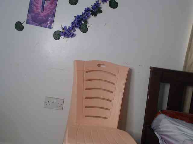 AmaniG webcam