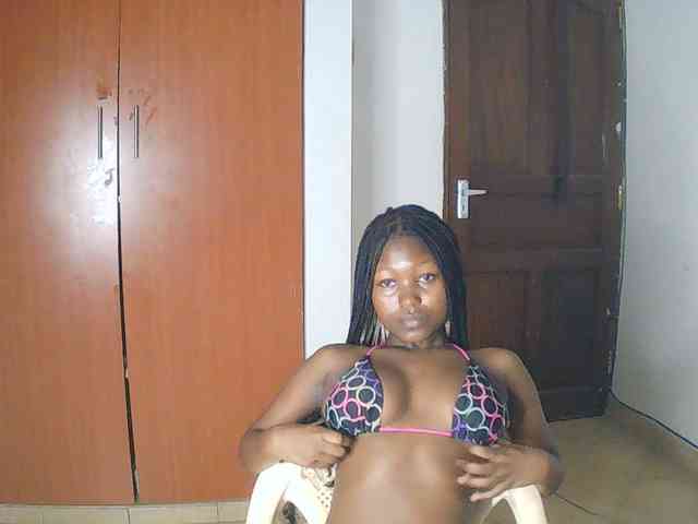 AmaniG webcam