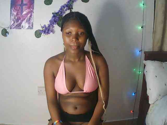 AmaniG webcam