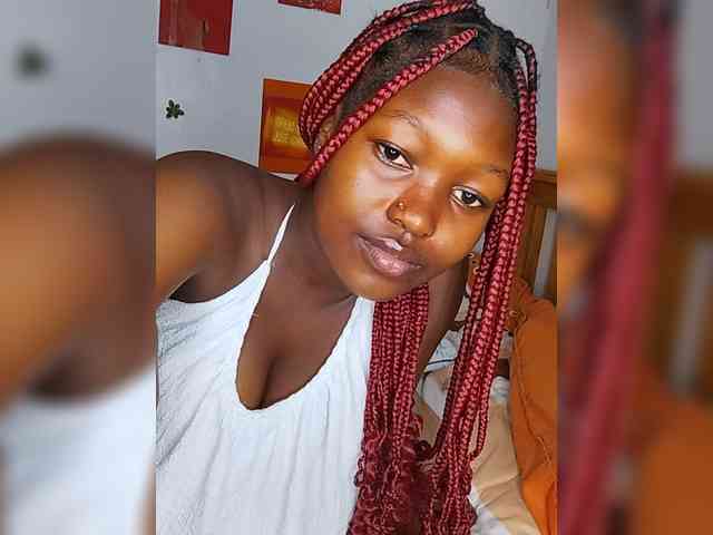 AmaniG webcam
