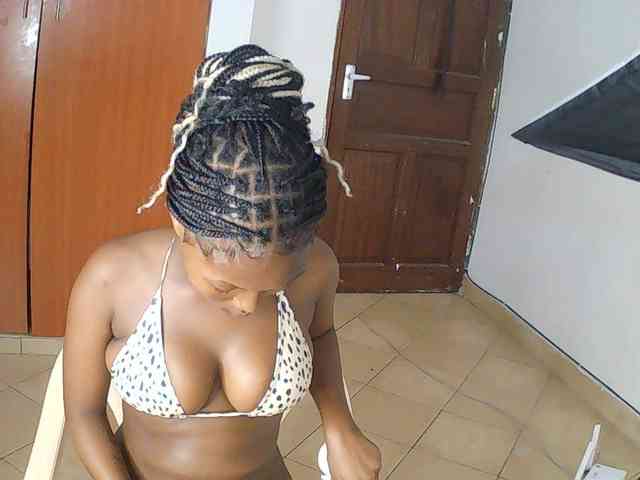 AmaniG webcam