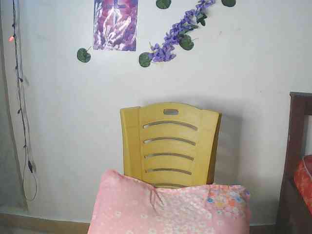 AmaniG webcam