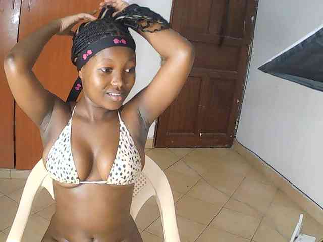 AmaniG webcam