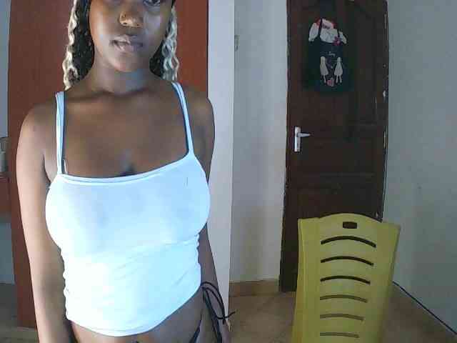 AmaniG webcam