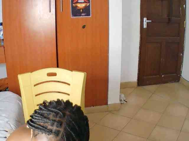 AmaniG webcam