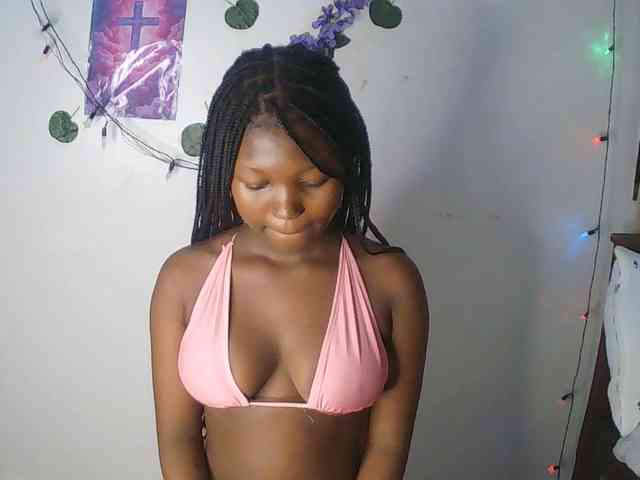 AmaniG webcam