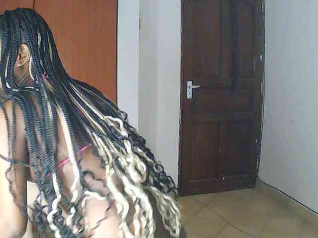 AmaniG webcam