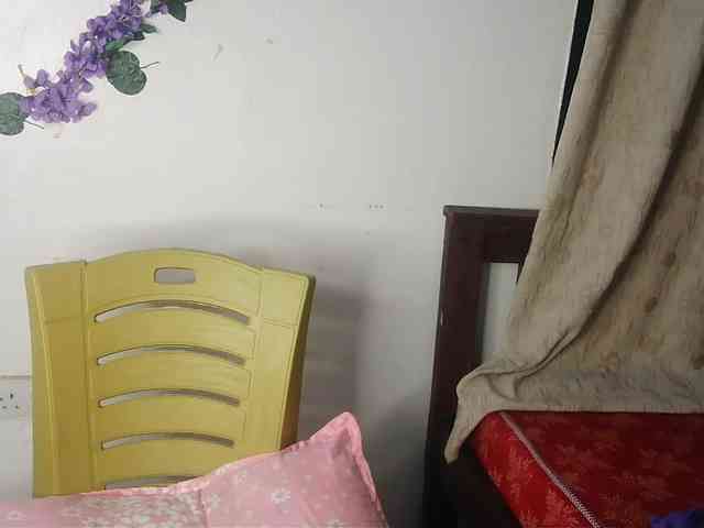AmaniG webcam