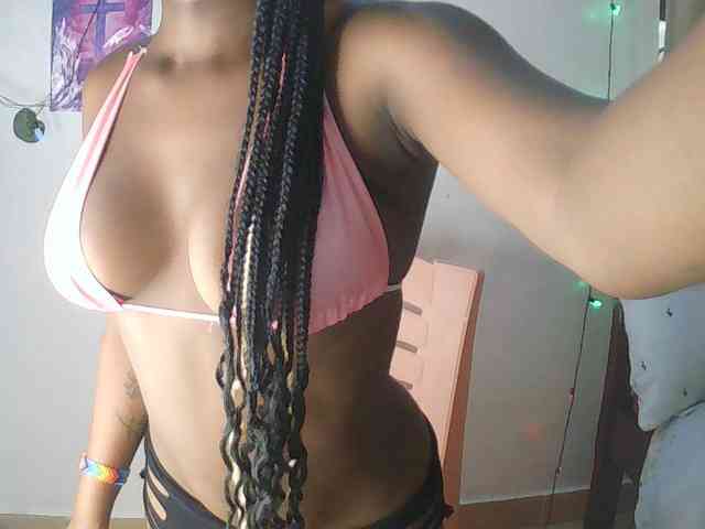 AmaniG webcam