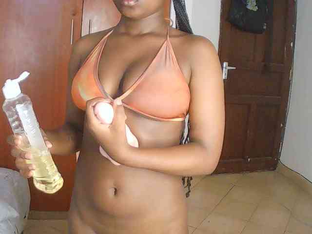 AmaniG webcam