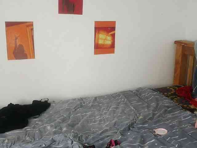AmaniG webcam