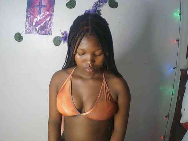 AmaniG webcam