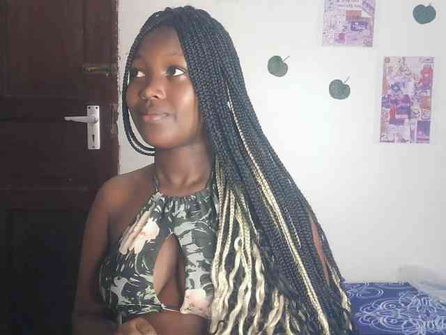 AmaniG webcam