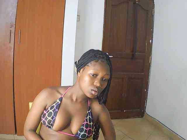 AmaniG webcam