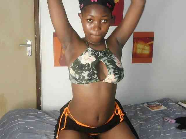 AmaniG webcam