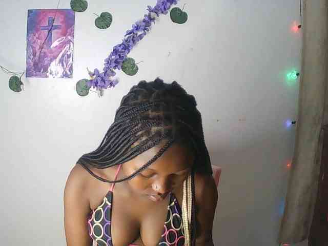 AmaniG webcam