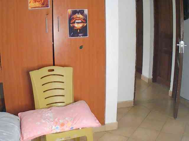 AmaniG webcam