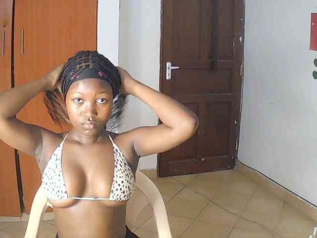 AmaniG webcam