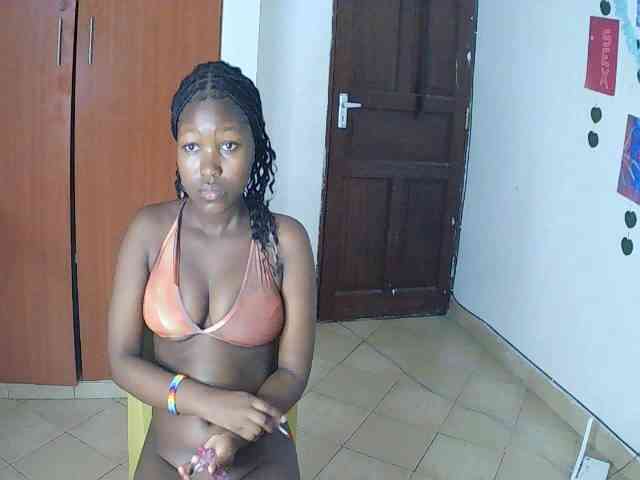 AmaniG webcam
