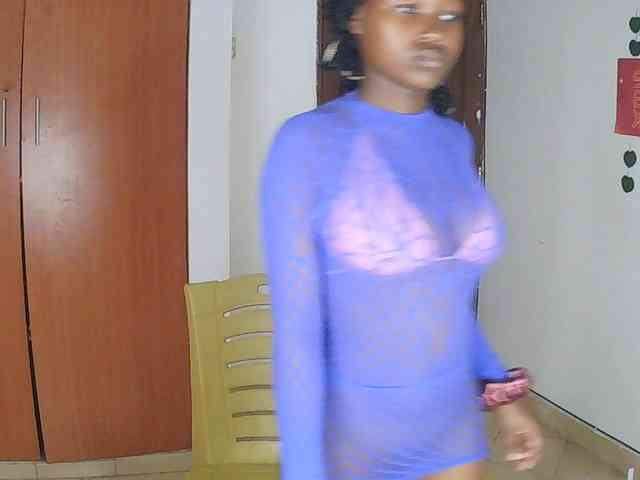 AmaniG webcam