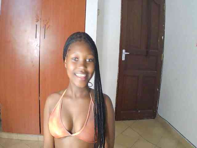 AmaniG webcam