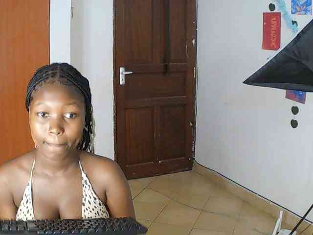 AmaniG webcam