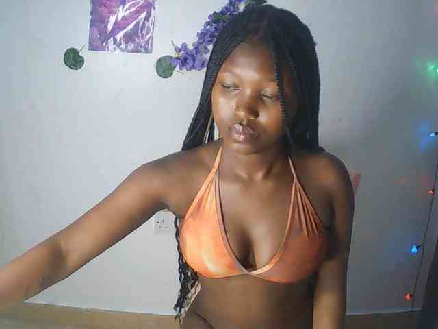 AmaniG webcam